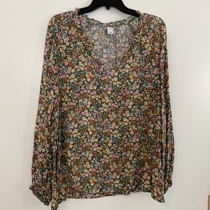 Old Navy Green Floral V-Neck Blouse